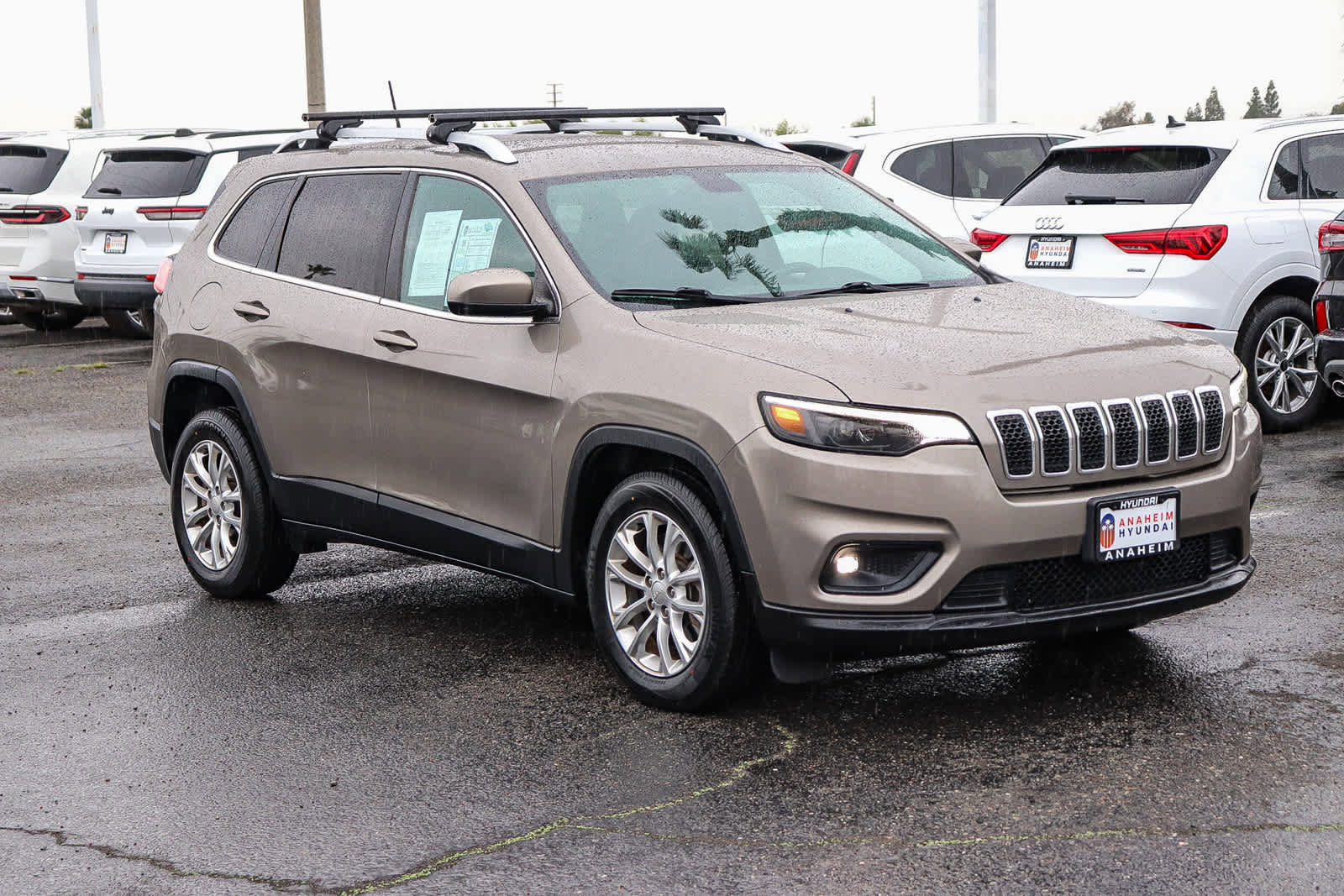 Used 2019 Jeep Cherokee Latitude w/ Popular Appearance Group image 3
