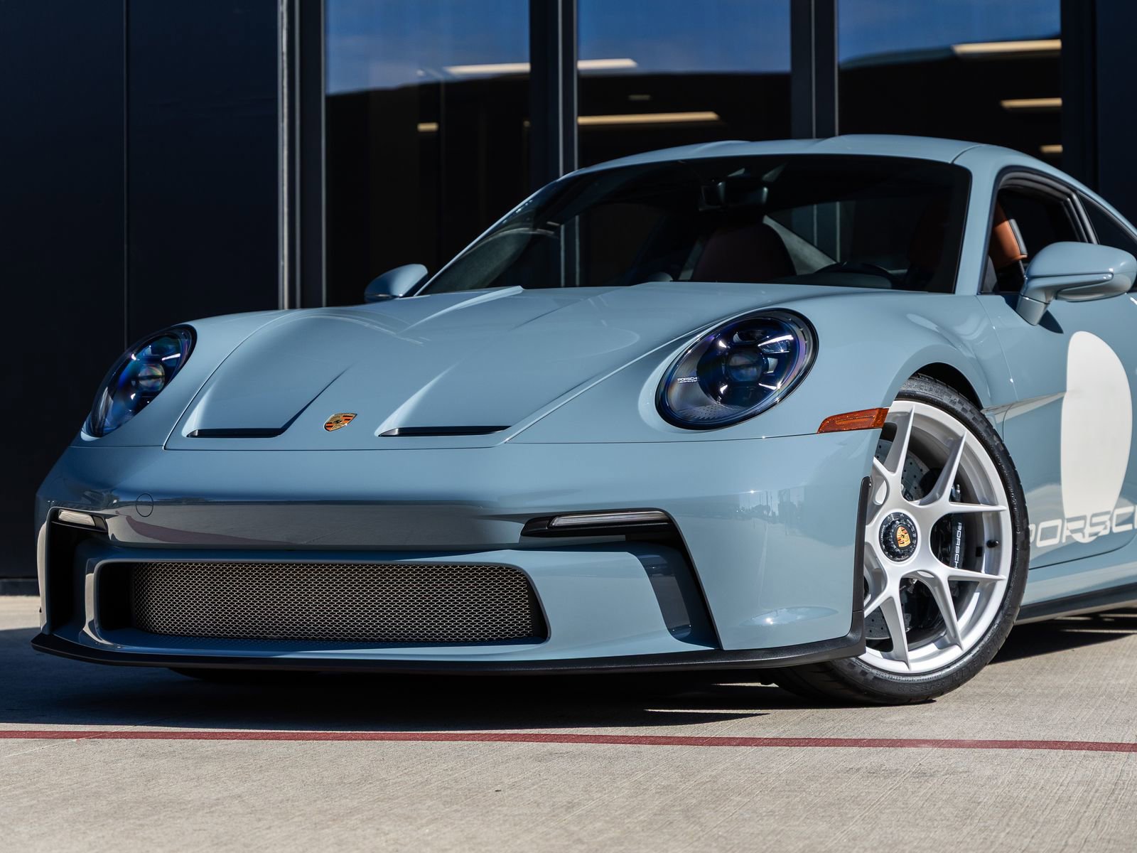 Certified 2024 Porsche 911 GT3 RS RWD image 7