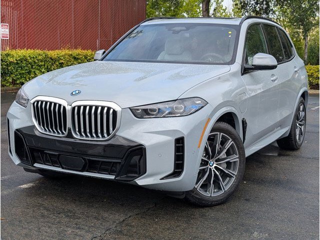 New 2026 BMW X5 xDrive50e
