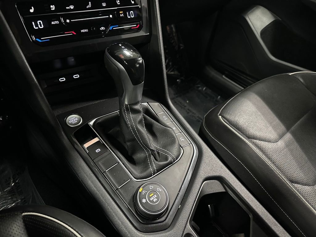 Used 2022 Volkswagen Tiguan SEL R-Line AWD/4WD image 22
