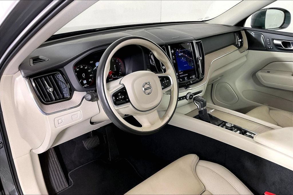 Used 2021 Volvo XC60 T5 Inscription w/ Climate Package AWD/4WD image 14