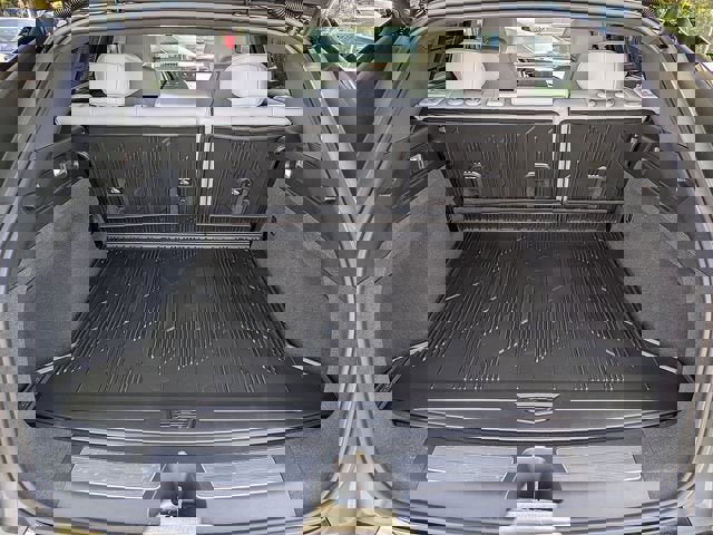 New 2026 Cadillac Lyriq Luxury image 12