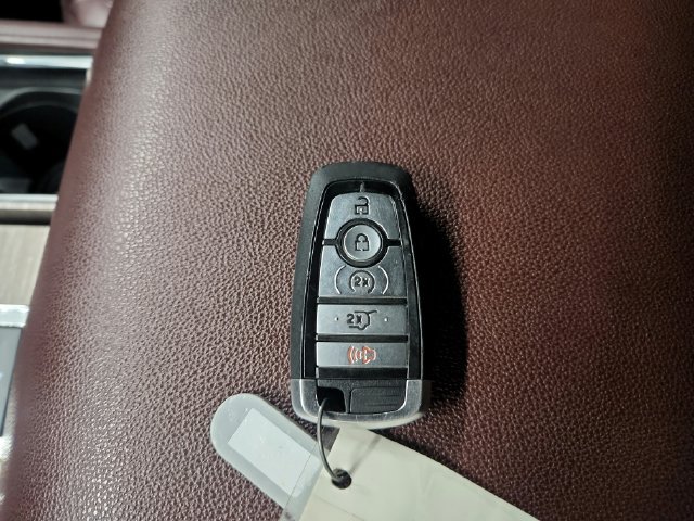 Used 2023 Ford Expedition Limited RWD image 33