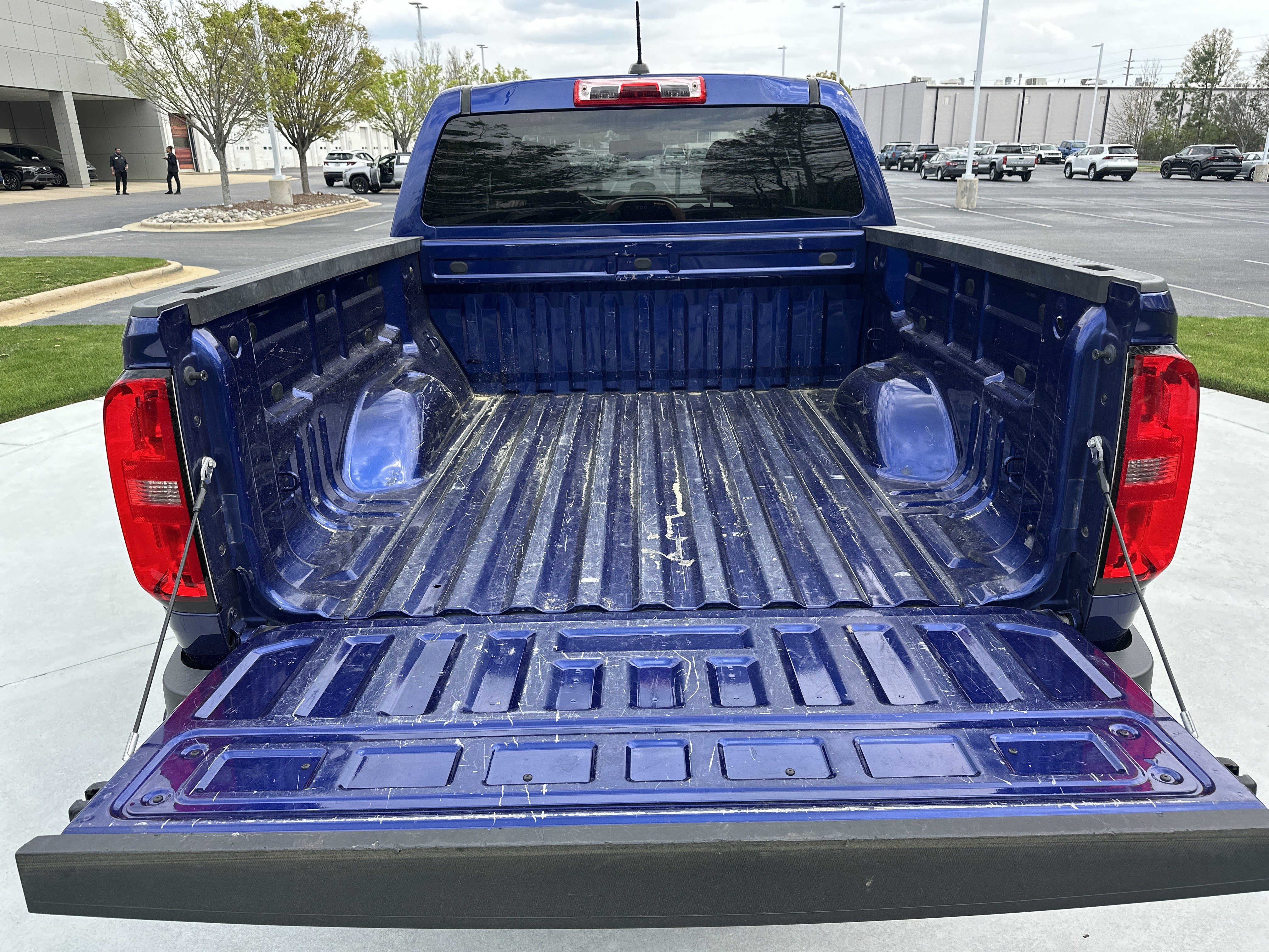 Used 2015 Chevrolet Colorado Z71 image 32