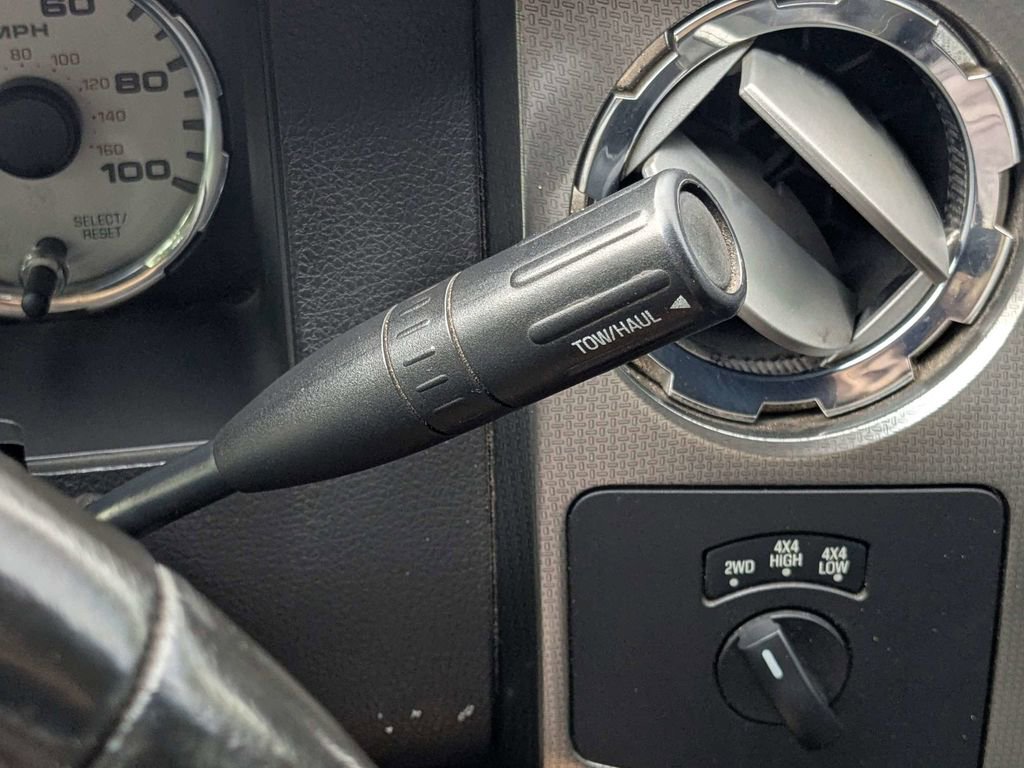 Used 2009 Ford F250 Lariat image 23