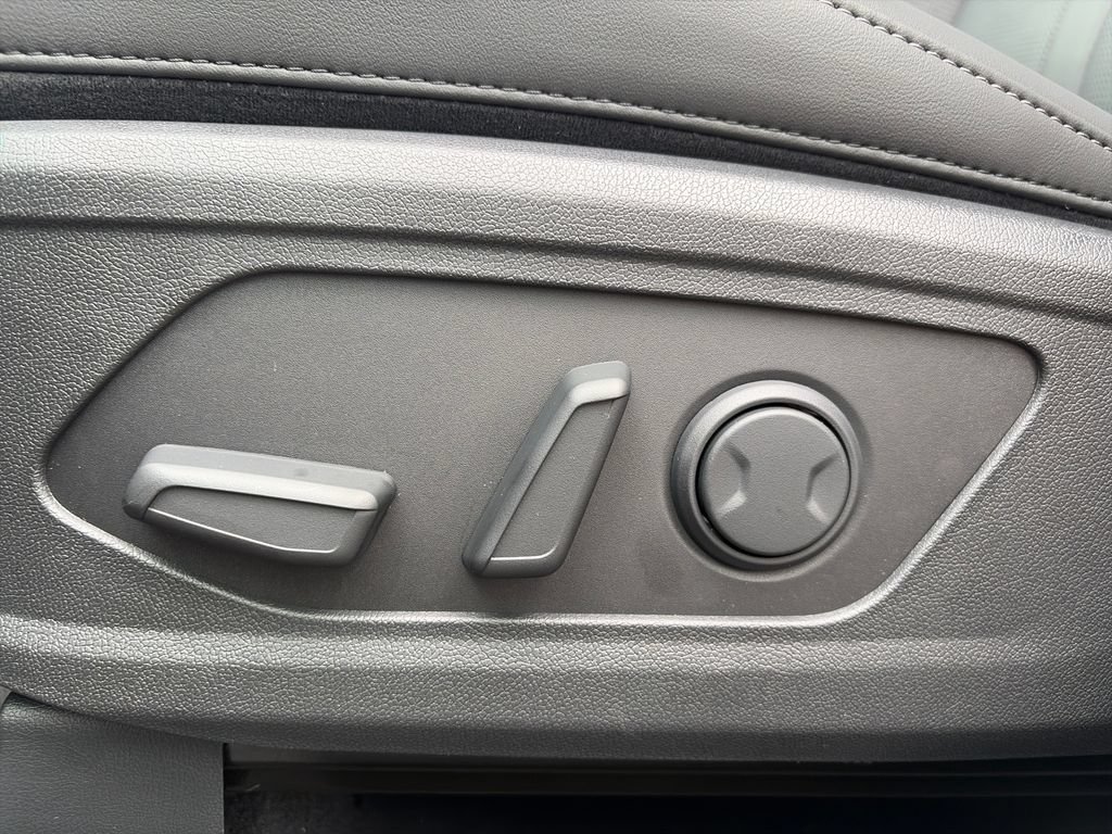 New 2026 Kia Sorento S AWD/4WD image 12