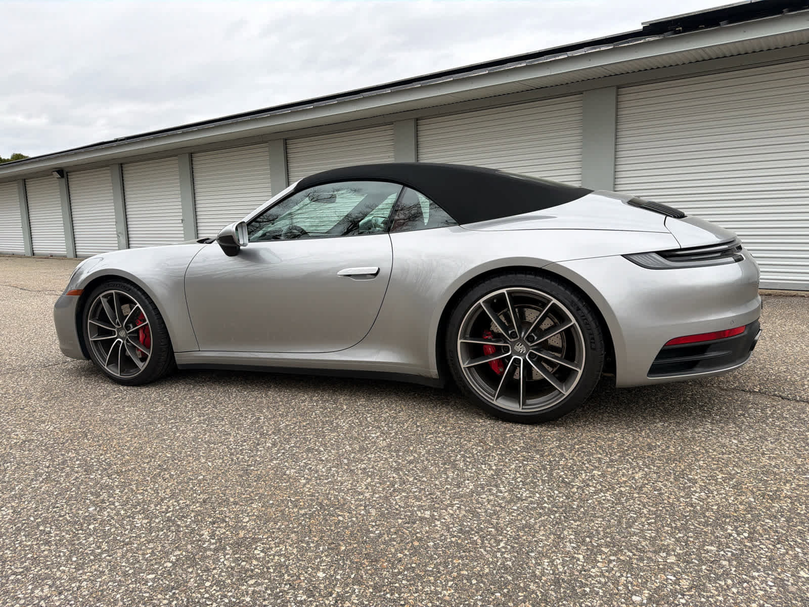 Used 2020 Porsche 911 Carrera 4S AWD/4WD image 3