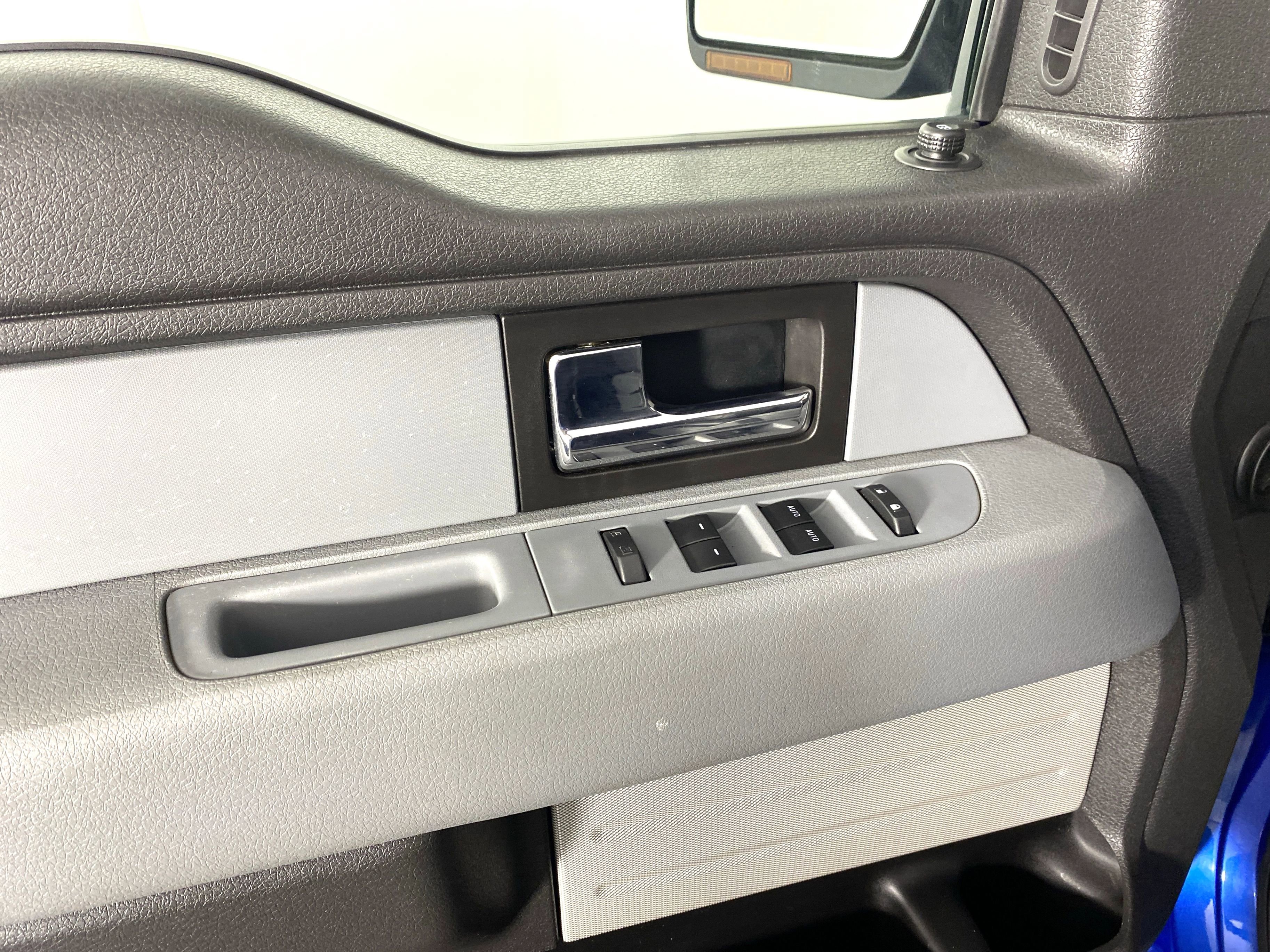 Used 2014 Ford F150 XLT w/ Equipment Group 302A Luxury AWD/4WD image 12