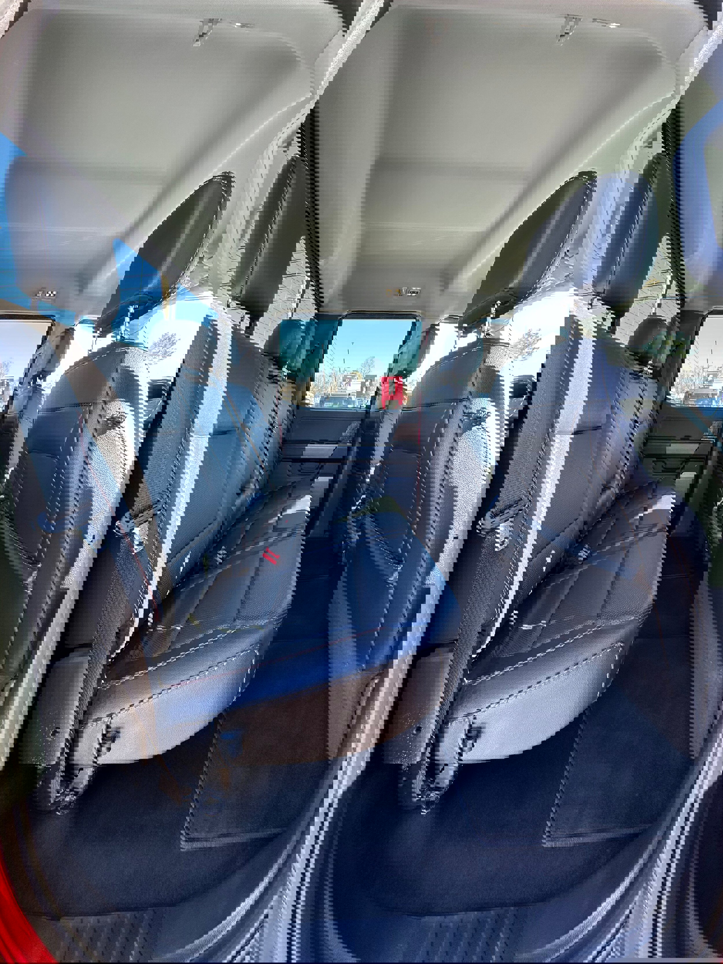 Used 2023 Ford F150 Lariat w/ Equipment Group 502A High image 18