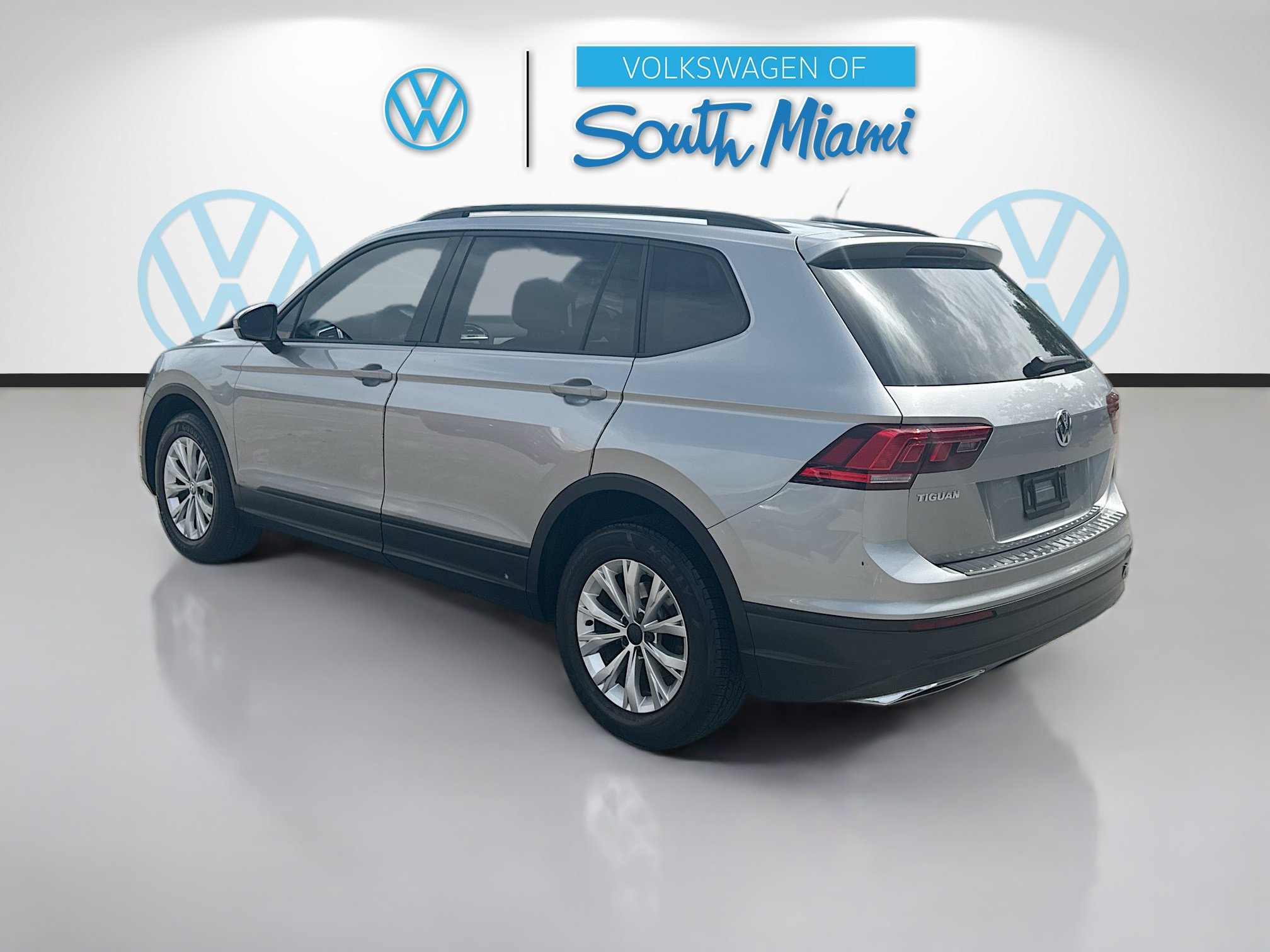 Used 2019 Volkswagen Tiguan S w/ Driver Assistance Package FWD image 5