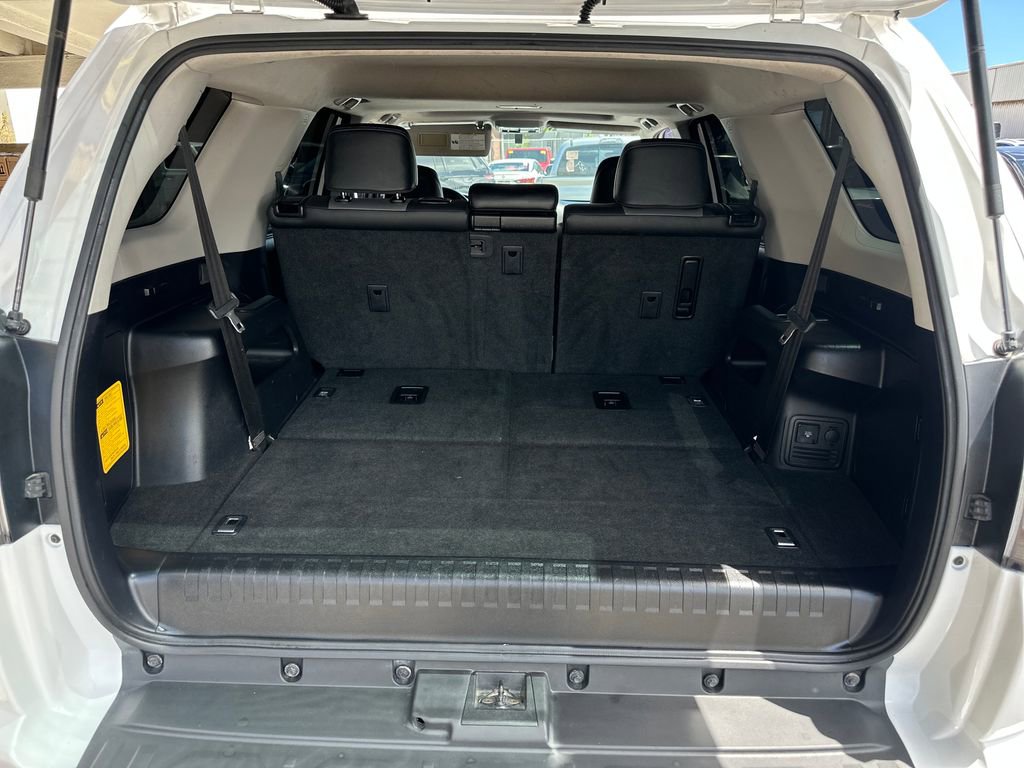 Used 2016 Toyota 4Runner SR5 Premium AWD/4WD image 18