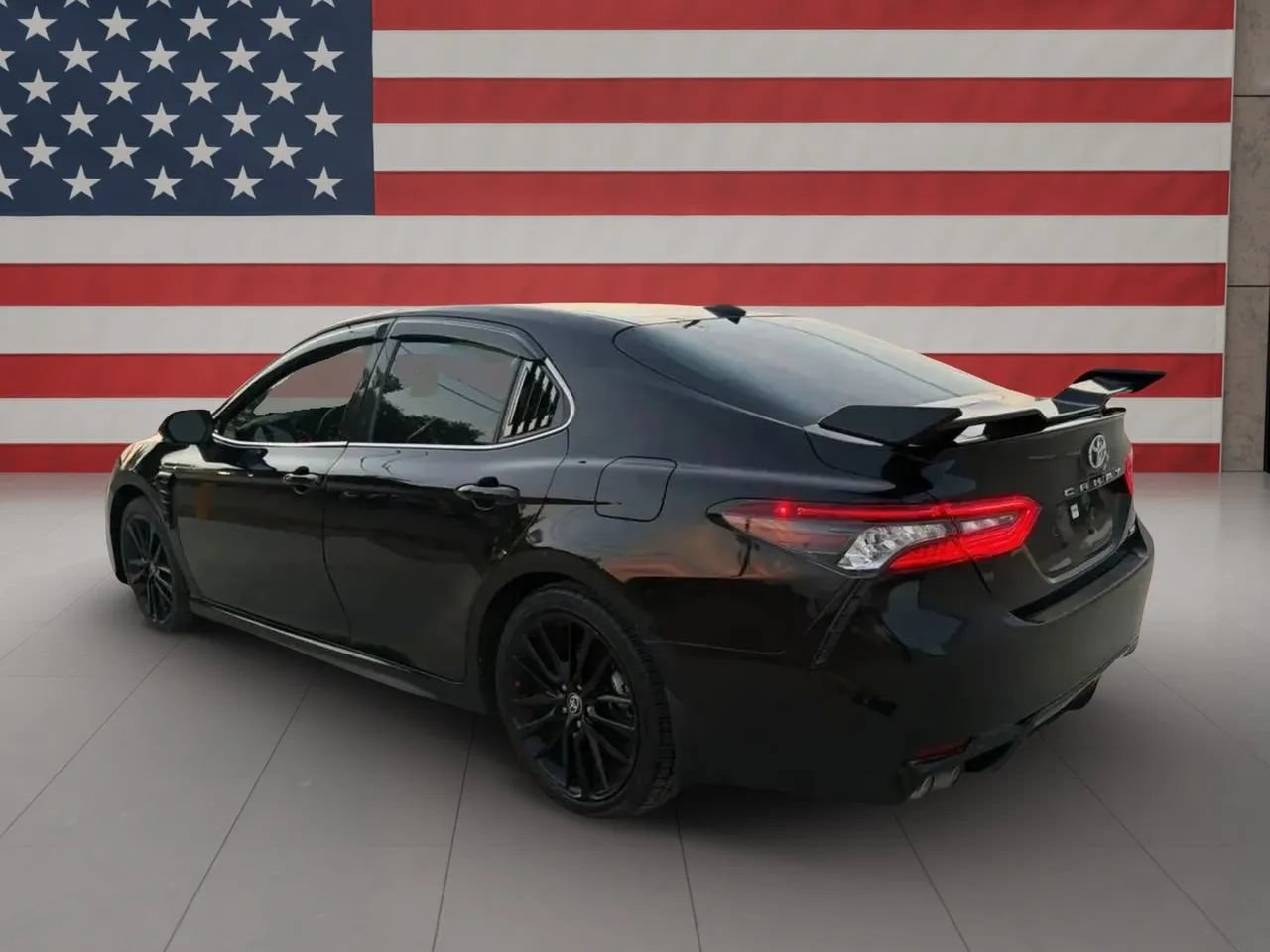 Used 2024 Toyota Camry XSE FWD image 9