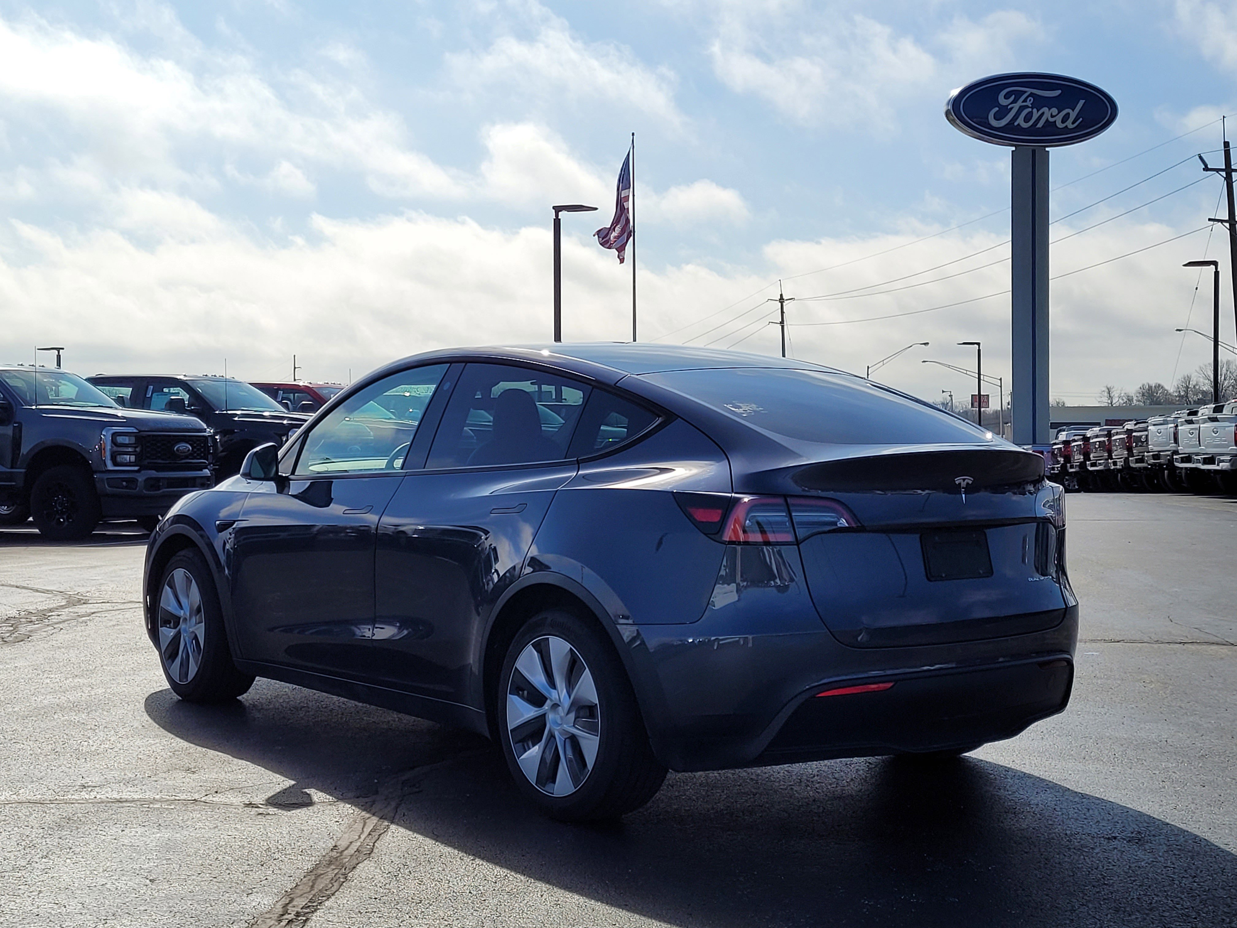 Used 2021 Tesla Model Y Long Range image 6
