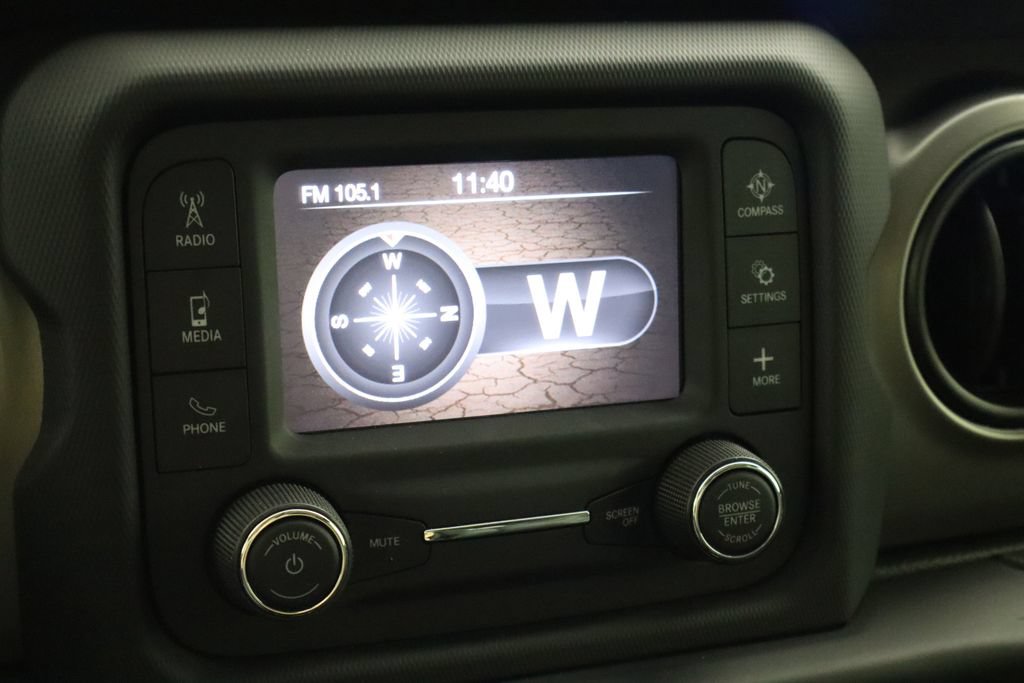 Used 2021 Jeep Gladiator Sport AWD/4WD image 24