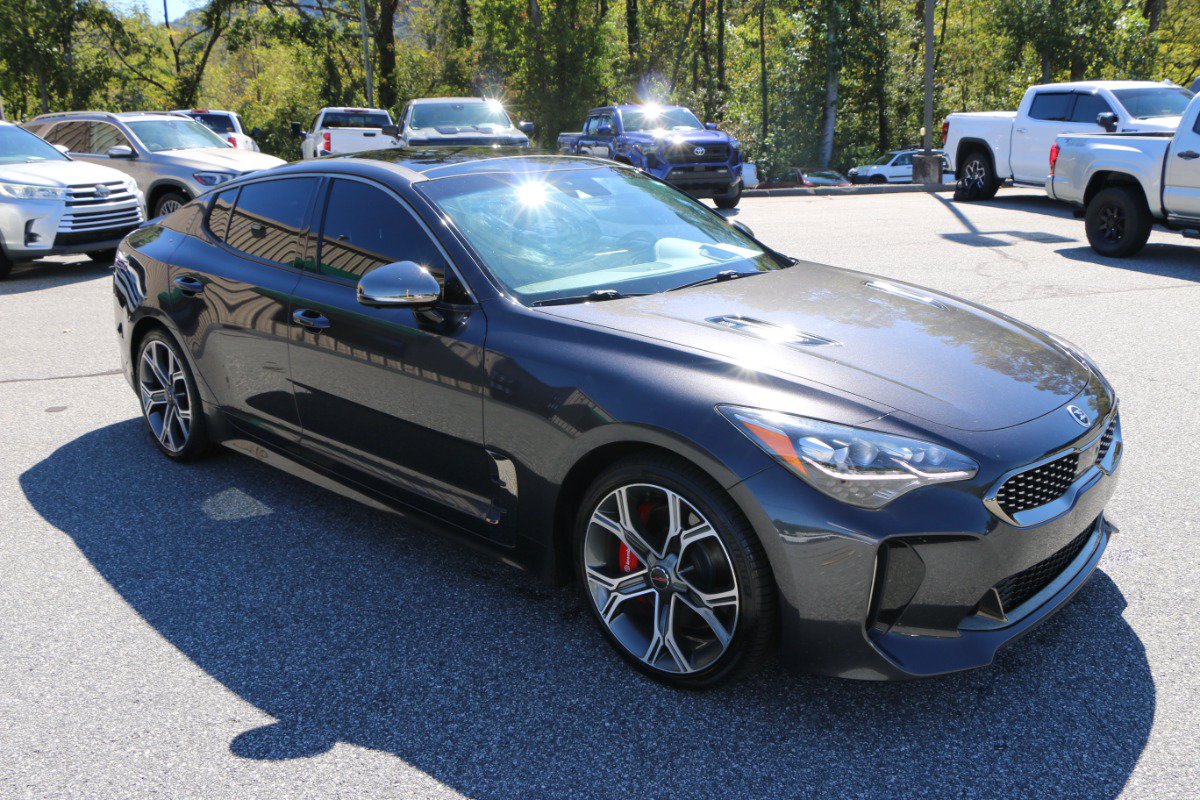 Used 2020 Kia Stinger GT2 RWD image 10