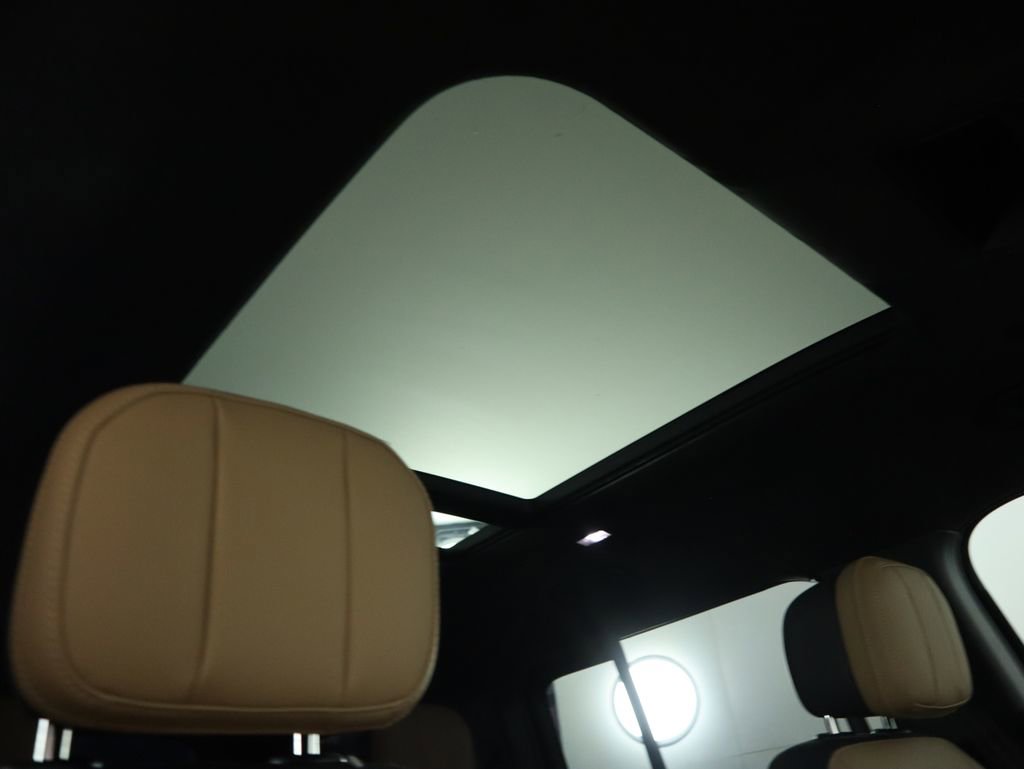 New 2025 Land Rover Defender 130 V8 image 20