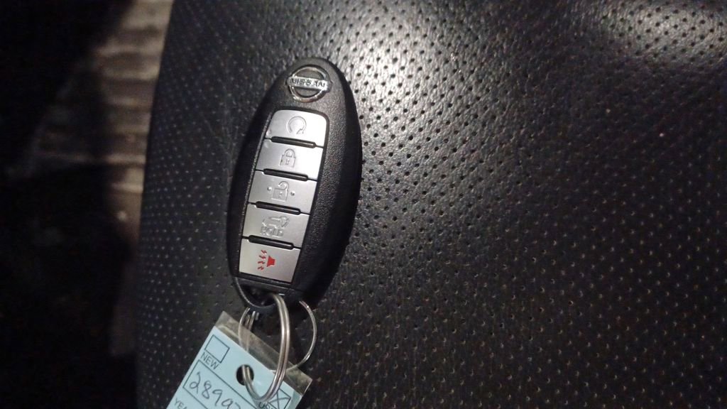 Used 2017 Nissan Murano Platinum w/ Platinum Technology Package image 10