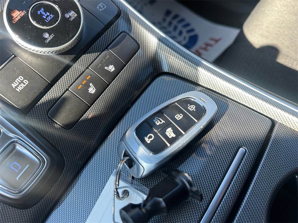 Used 2023 Hyundai Santa Fe SEL image 32