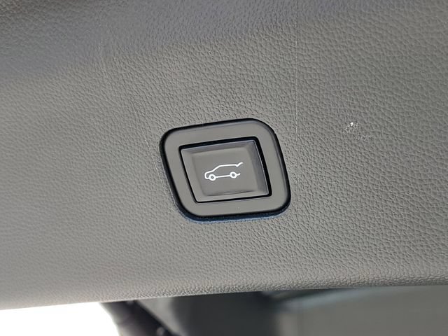 Certified 2023 Buick Enclave Essence w/ Trailering Package, 5000 lbs. AWD/4WD image 33
