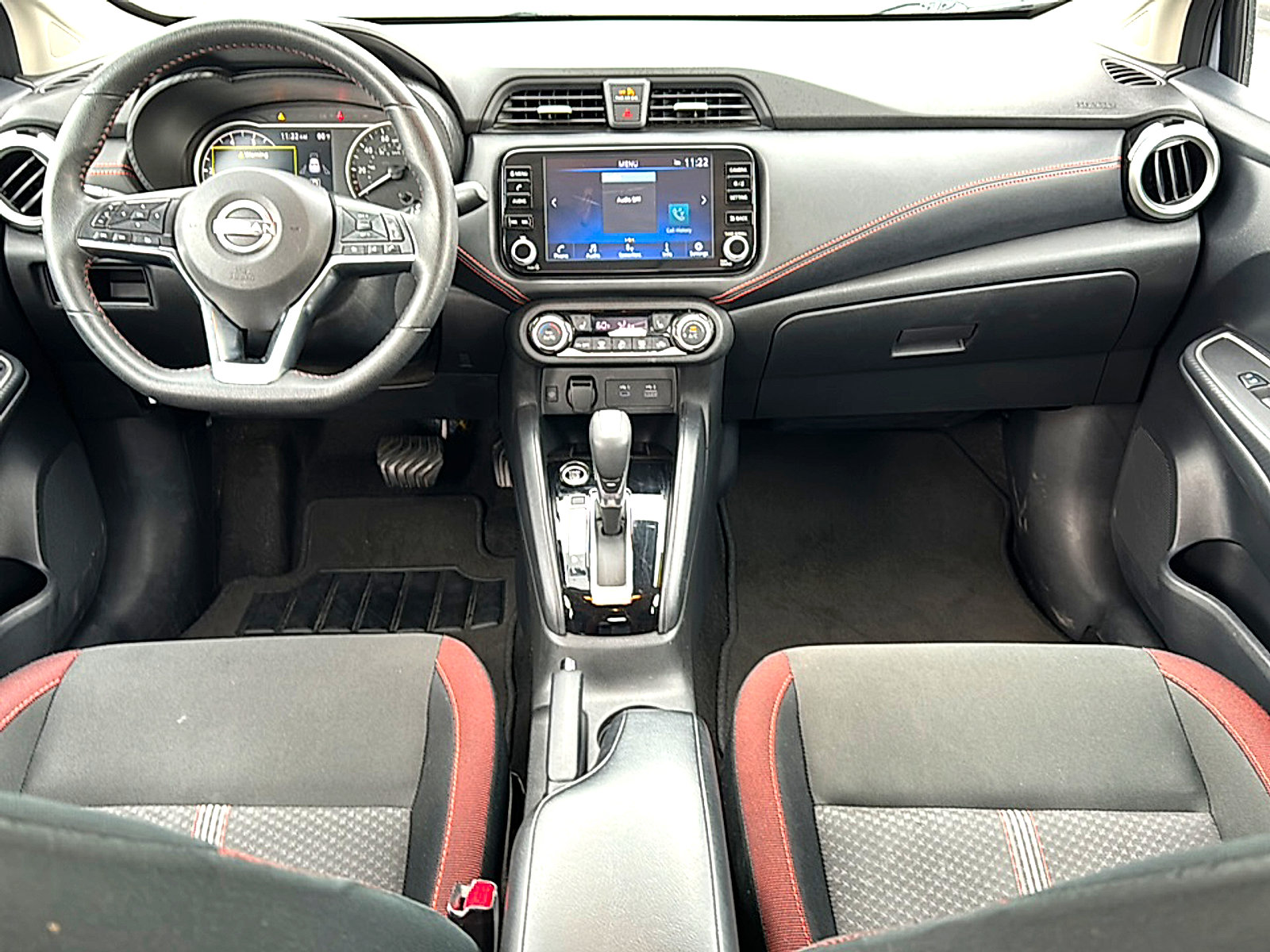 Used 2024 Nissan Versa SR FWD image 20