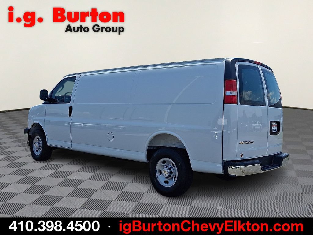 New 2026 Chevrolet Express 2500 Extended w/ Driver Convenience Package RWD image 3
