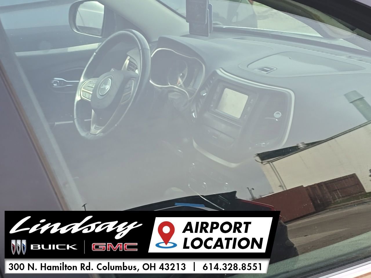 Used 2017 Jeep Cherokee Latitude w/ Safety/Convenience Group image 19