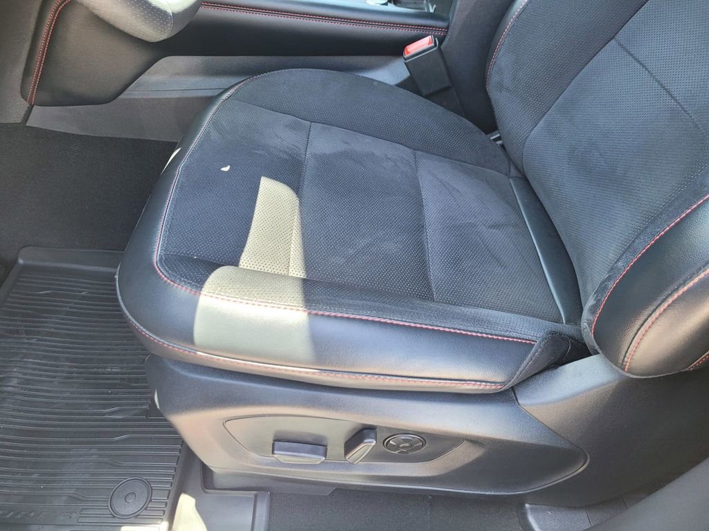 Used 2025 Ford Explorer ST RWD image 18