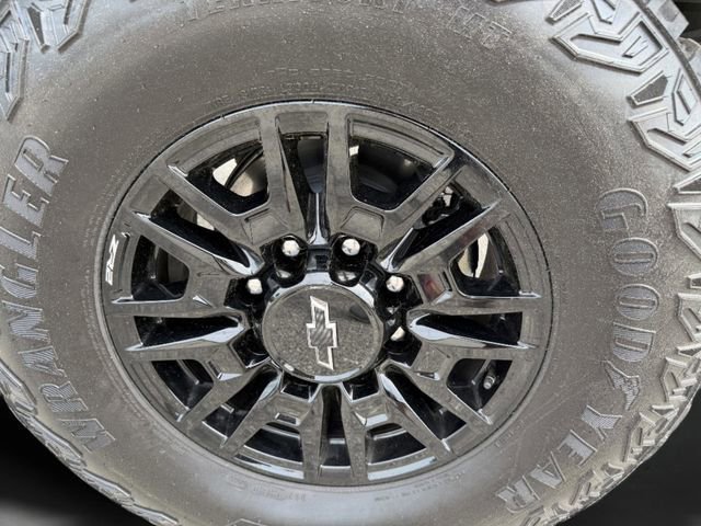 New 2026 Chevrolet Silverado 2500 ZR2 AWD/4WD image 37