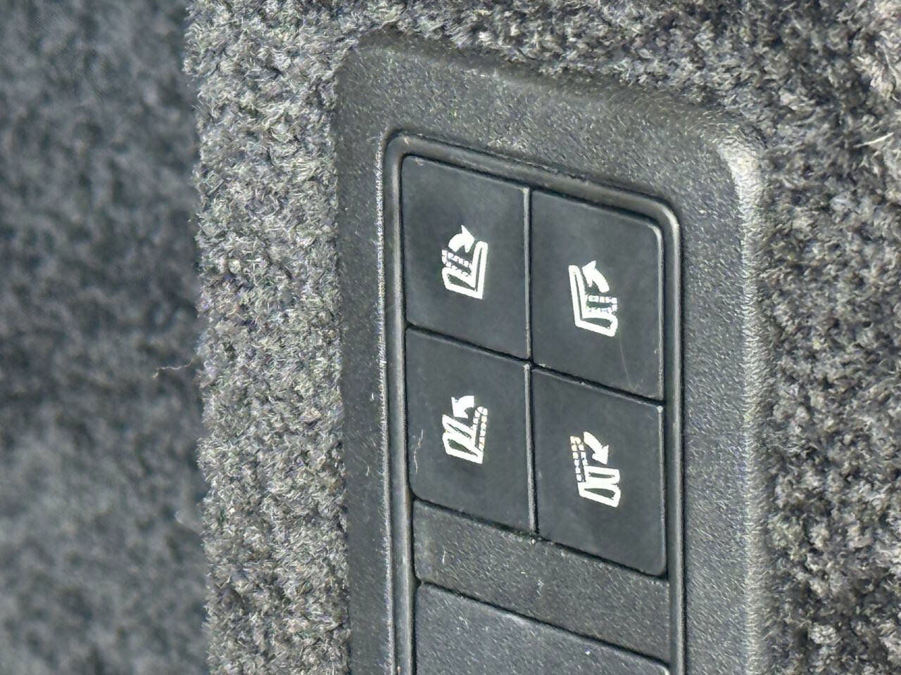 Used 2017 Land Rover Range Rover Long Wheelbase Supercharged image 21