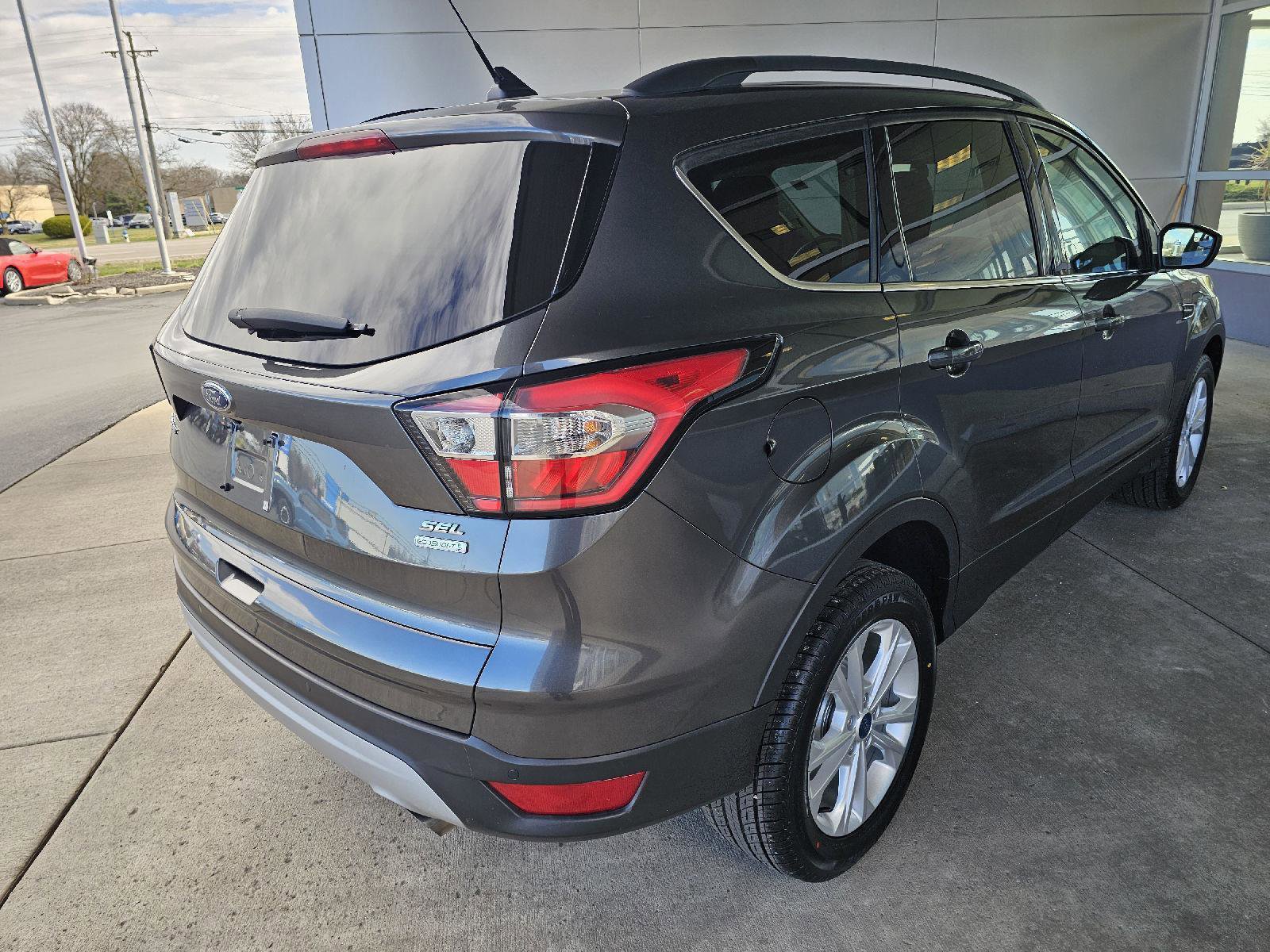 Used 2018 Ford Escape SEL image 5