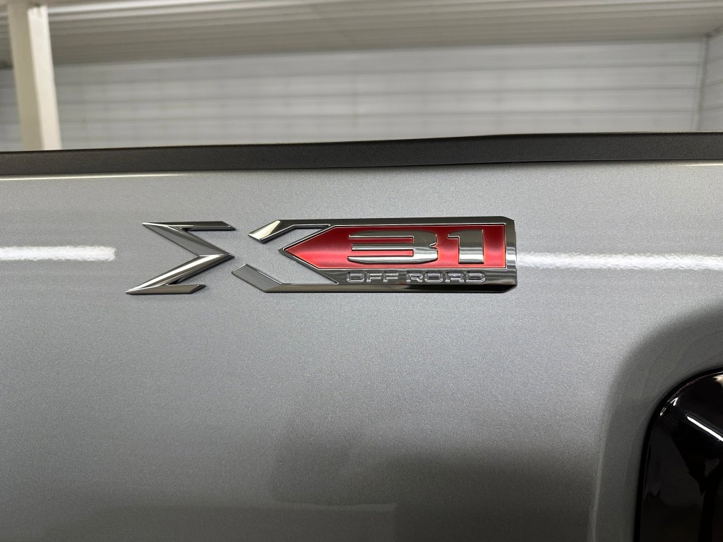 Certified 2025 GMC Sierra 2500 SLE w/ SLE Convenience Package image 19