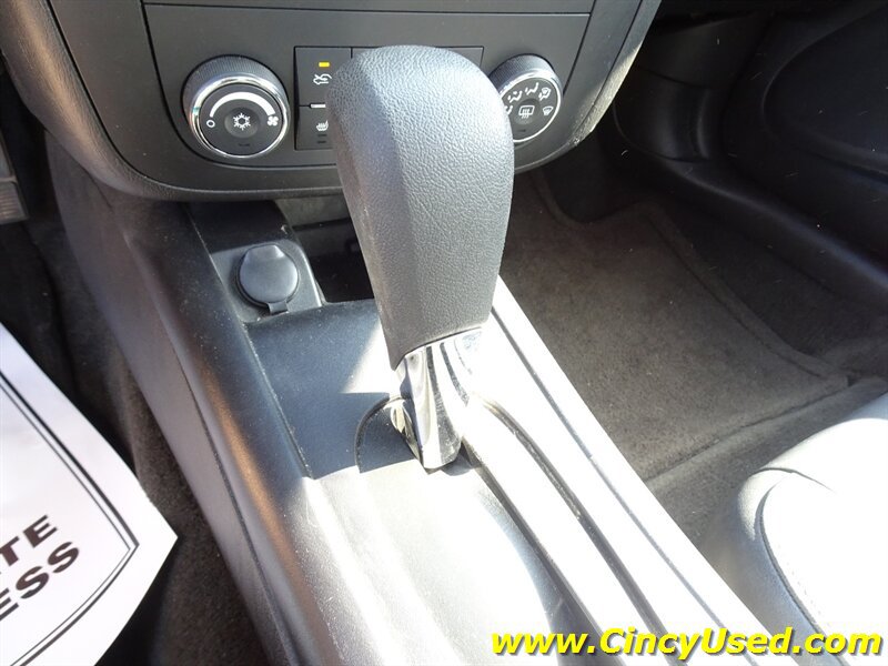 Used 2006 Chevrolet Monte Carlo SS w/ Convenience Package FWD image 18