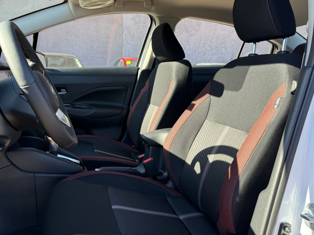 New 2025 Nissan Versa SR w/ Trunk Package image 14