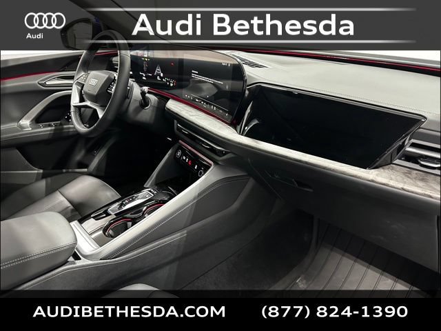 Certified 2025 Audi Q5 Premium w/ Convenience Package AWD/4WD image 11