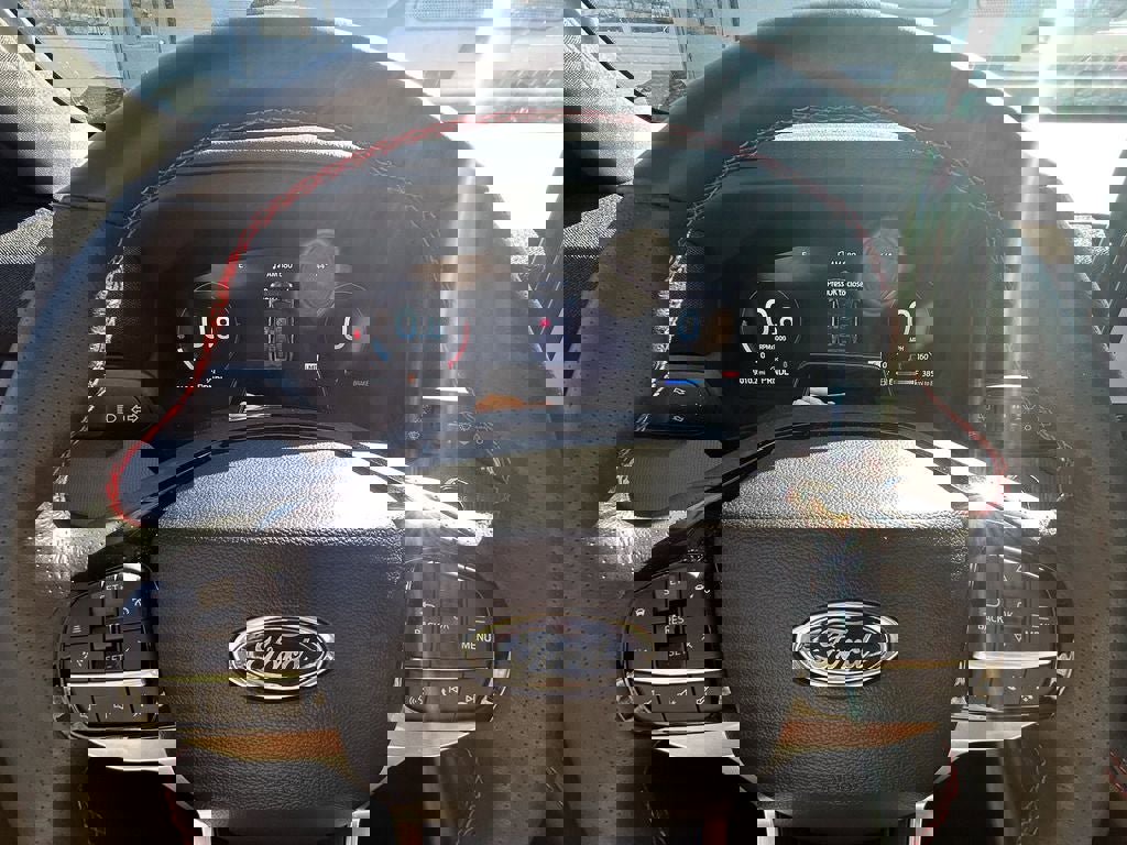 Used 2025 Ford Explorer ST-Line image 15