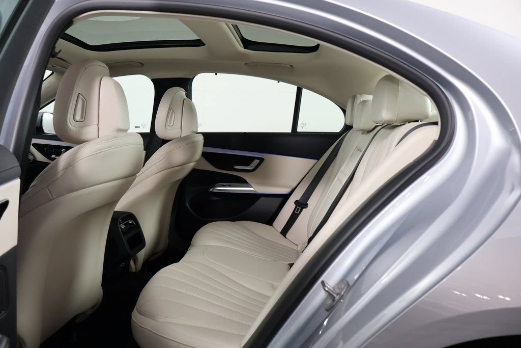 New 2027 Mercedes-Benz E 450 4MATIC Sedan image 6