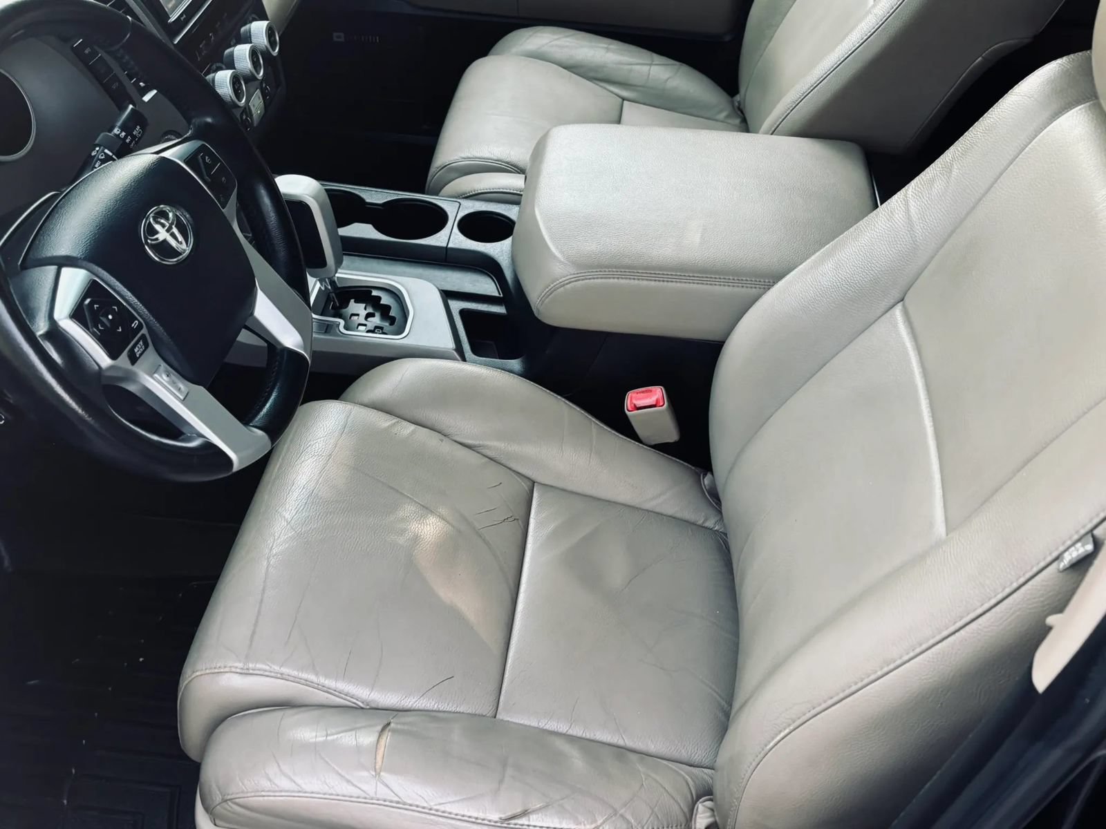 Used 2017 Toyota Sequoia Limited w/ Safety & Convenience Package AWD/4WD image 15
