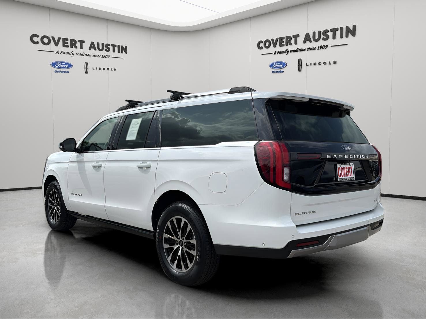 Certified 2025 Ford Expedition Max Platinum AWD/4WD image 3