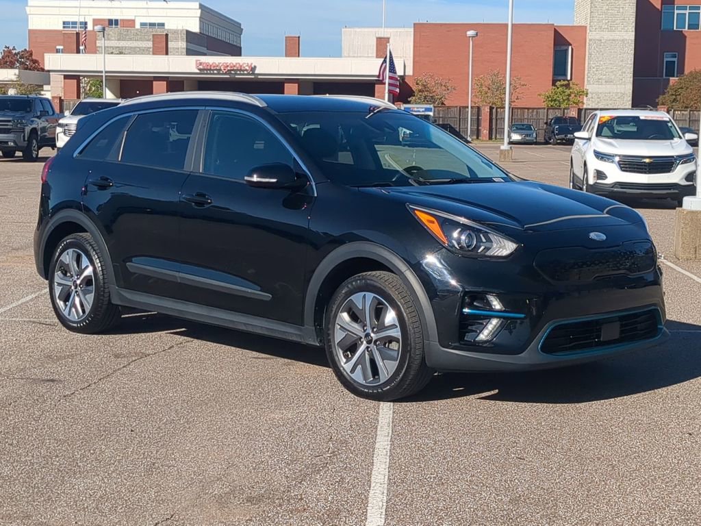 Used 2021 Kia Niro EX w/ Cold Weather Package image 2