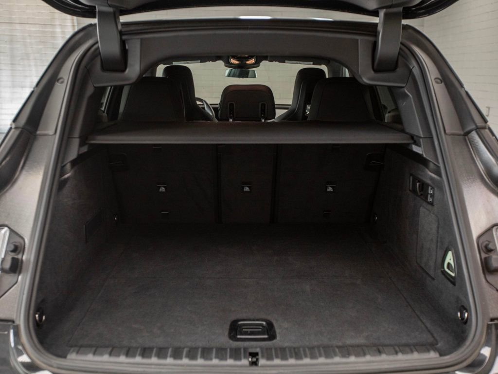 Used 2023 BMW iX xDrive50 w/ Premium Package image 30