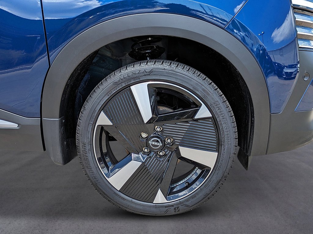 New 2026 Nissan Kicks SR w/ Cold Weather Package image 9