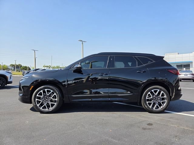 Certified 2023 Chevrolet Blazer RS w/ Driver Confidence II Package image 3