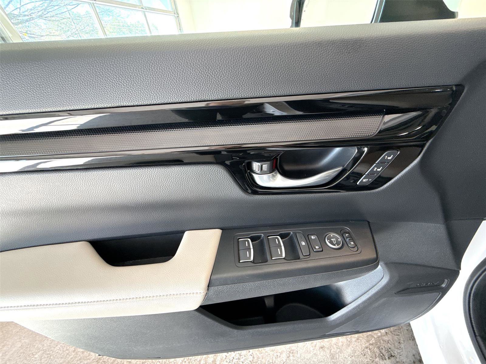 Used 2024 Honda CR-V EX-L image 15