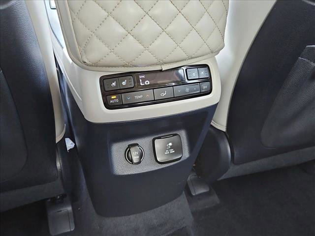 Used 2022 Hyundai Palisade Limited image 18
