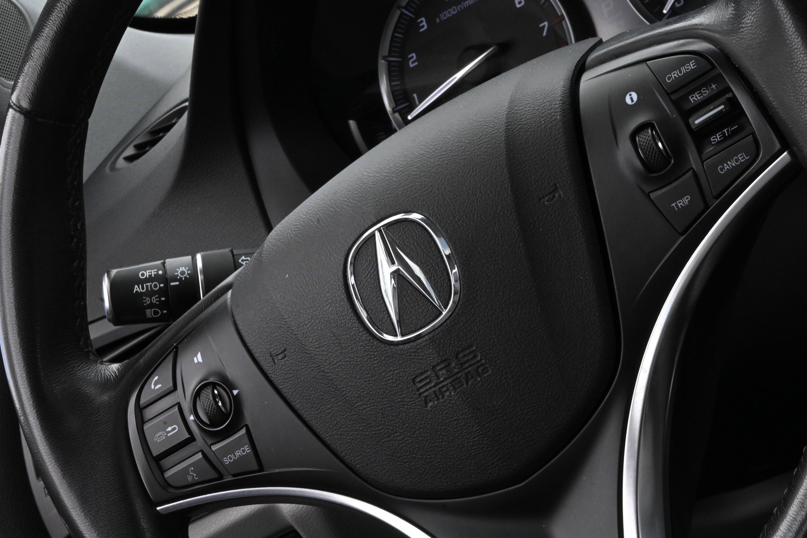 Used 2015 Acura MDX FWD image 24