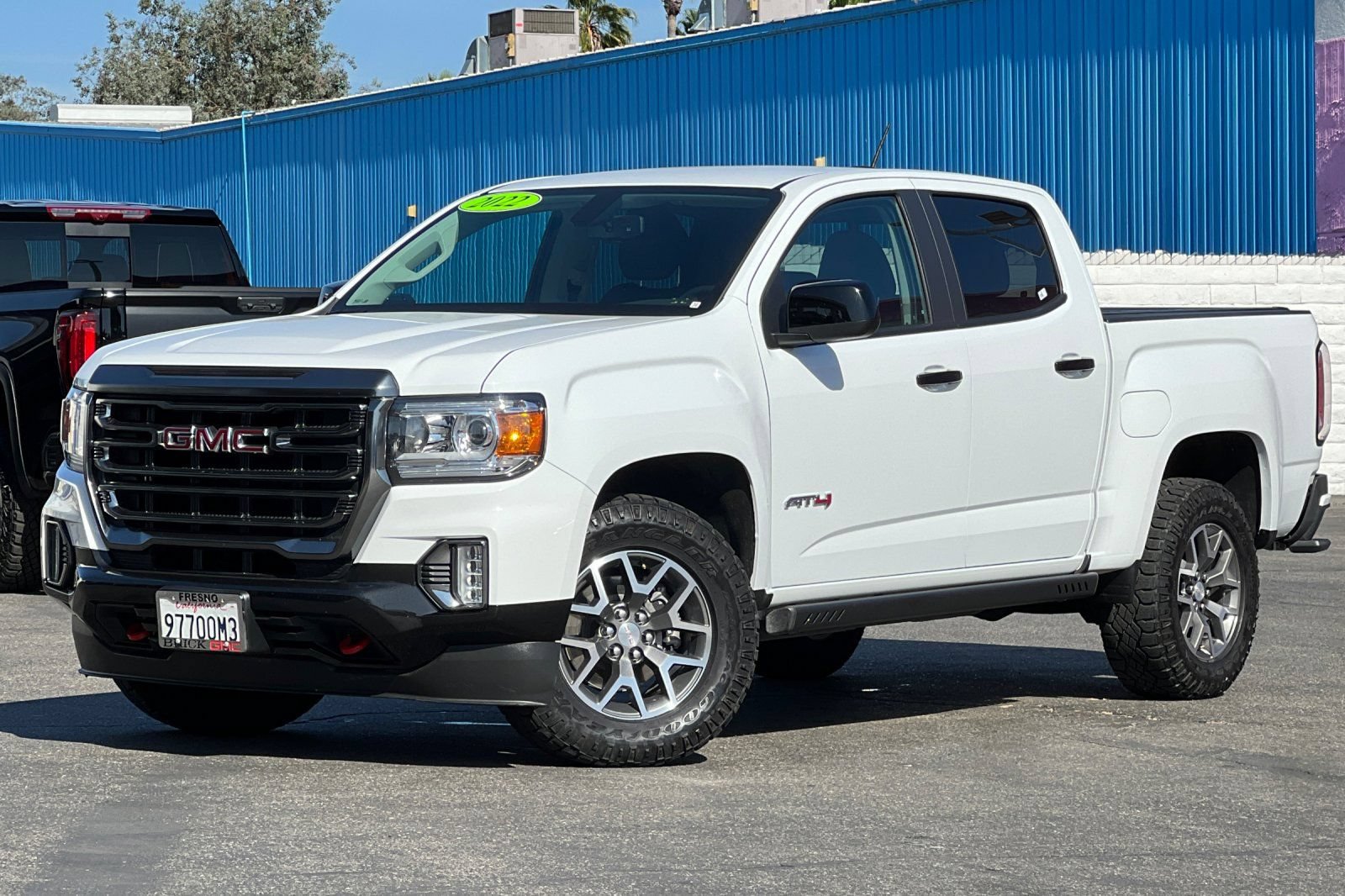 Used 2022 GMC Canyon AT4 w/ Trailering Package AWD/4WD image 8
