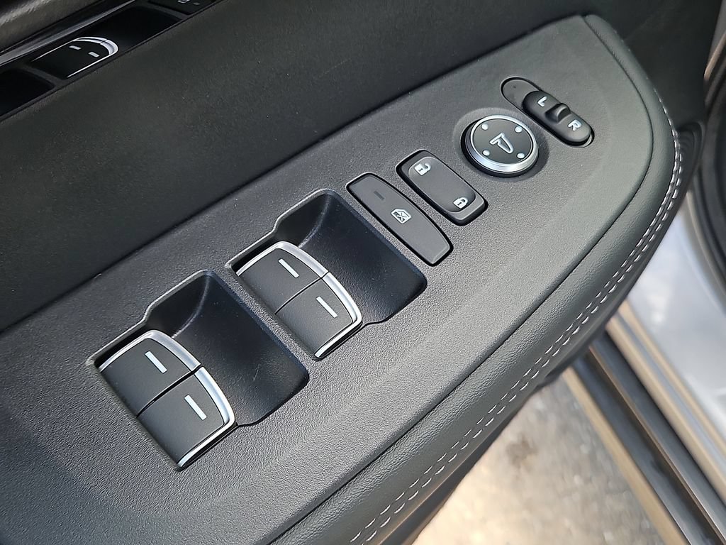 Used 2025 Acura ADX FWD image 15