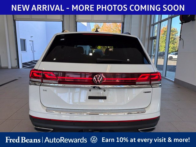 Used 2024 Volkswagen Atlas SE AWD/4WD image 5