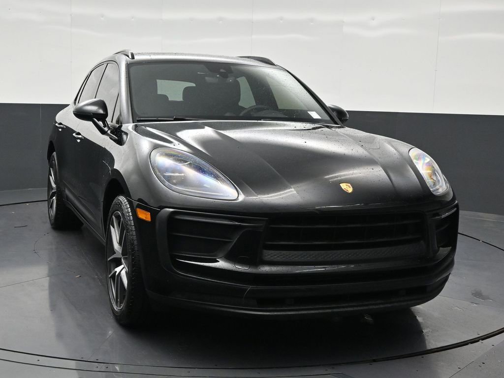 Used 2022 Porsche Macan AWD/4WD image 7