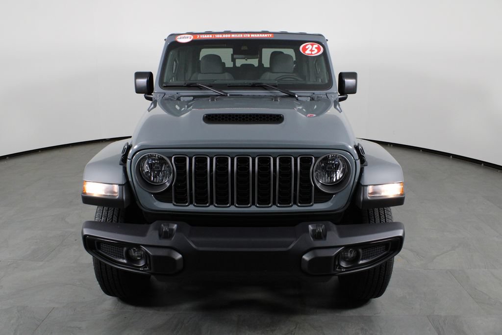 Used 2025 Jeep Gladiator Sport AWD/4WD image 13